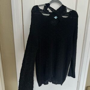 She+Sky Black Women’s Oversized Sweater w/ crossed neck. Good condition. Size M